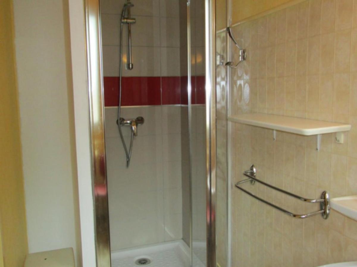 Appartement 2 Chambres, 8 Couchages, Centre-Ville Cauterets, Wifi Gratuit, Parking A Proximite - Fr-1-234-89 Bagian luar foto