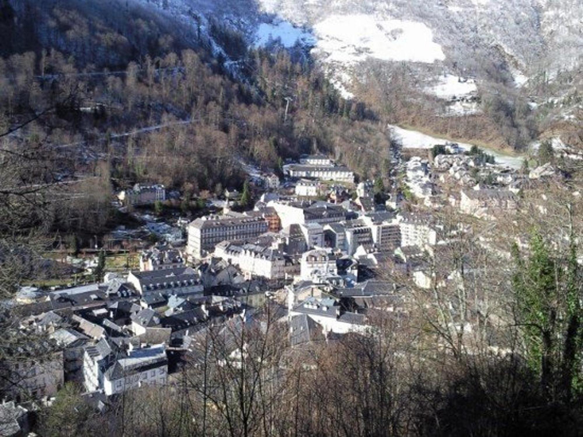 Appartement 2 Chambres, 8 Couchages, Centre-Ville Cauterets, Wifi Gratuit, Parking A Proximite - Fr-1-234-89 Bagian luar foto